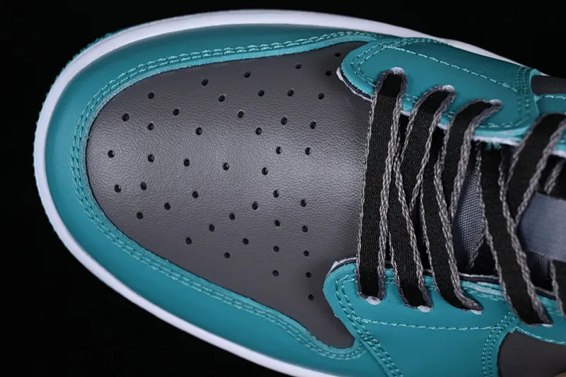 All categories Air Jordan Jordan series basketball shoes Air Jordan 1 Low Z version Air Jordan 1 Low AJ1 Joe 1 black and green electric embroidery hook cultural low-top casual sneakers FZ3248-001